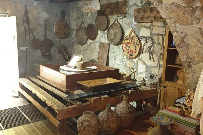 Sunday morning ride to Adonis Falls approx 3 hours - The Guides and Safety