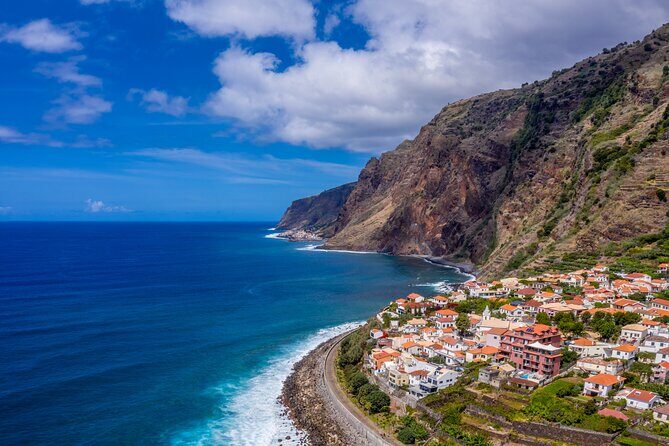 Sunny Southwest, Rum, Banana, Waterfall and Lighthouse Discovery - FAQ