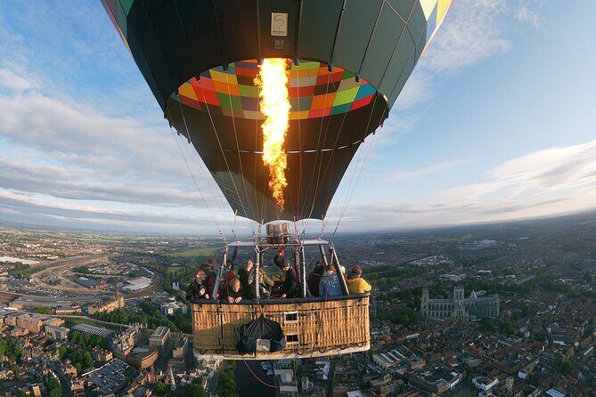 Sunrise Hot Air Balloon Flight Over York - An In-Depth Look at the Experience