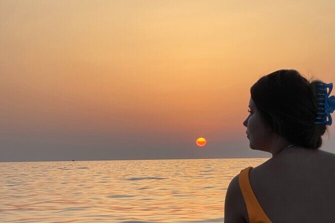 Sunrise in a Stand-up Paddle with Breakfast on board - An In-Depth Look at the Sunrise SUP Tour in Puglia