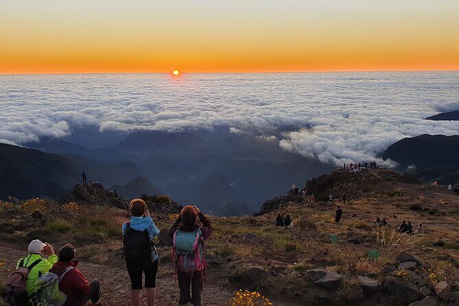 Sunrise in Areeiro Peak - Discover Madeira’s Spectacular Sunrise at Pico do Areeiro