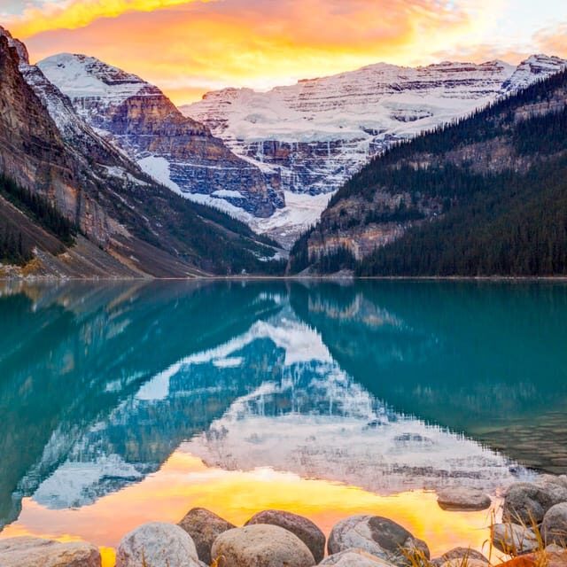 Sunrise or Sunset/Stargazing Tour at Moraine Lake from Banff - FAQ