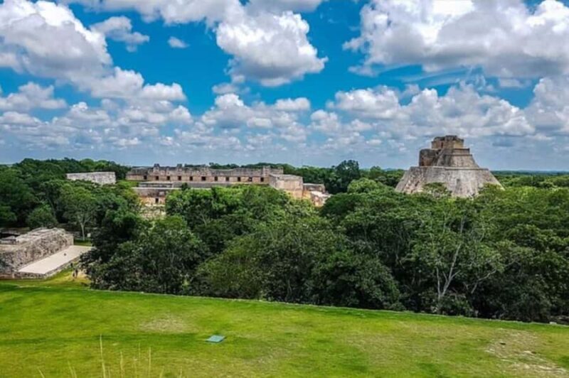 Sunrise Private Tour Uxmal Land Rover with Mayan Breakfast - Key Points