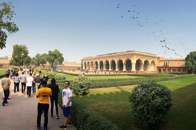 Sunrise Taj Mahal , Agra Fort & Baby Taj Tour From Delhi By car - Who Would Enjoy This Tour?