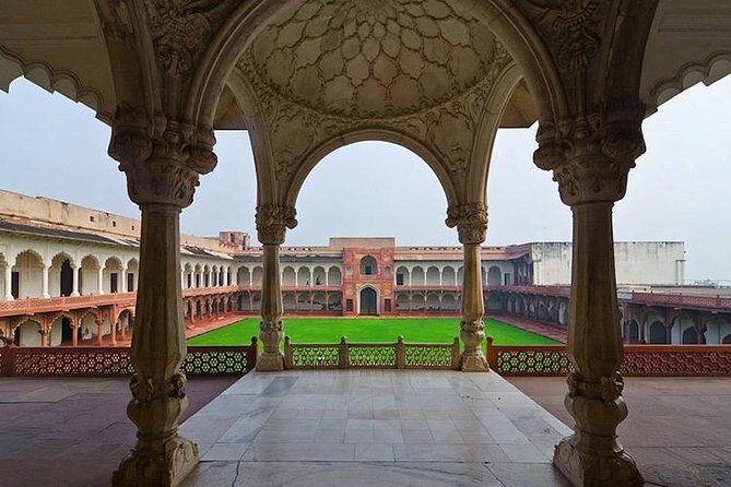Sunrise Taj Mahal and Agra Fort Private Tour from Delhi - The Experience in Detail