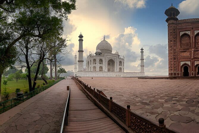 Sunrise Taj Mahal And Agra Private Tour From Delhi - Who Should Consider This Tour?