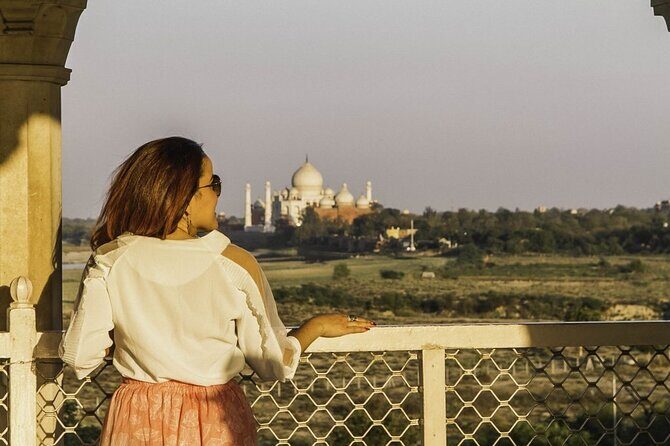 Sunrise Tour of Taj Mahal with Guide and Entrance Fees - Breakfast and a Second Destination