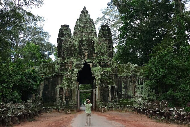 Sunrise VIP Angkor Tour with Jeep M151 A2 - FAQ