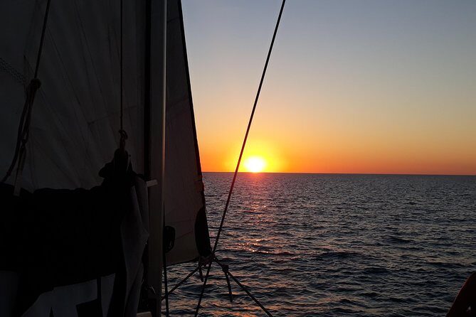 Sunset 3-Hour Cruise from Darwin with Dinner and Sparkling Wine - FAQ