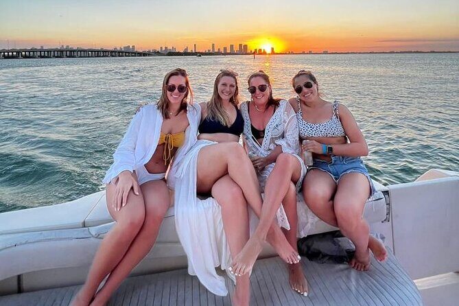 Sunset and Night Cruise of the Miami Bay Skyline on a Yacht - Sunset and Night Cruise of the Miami Bay Skyline on a Yacht: An In-Depth Review