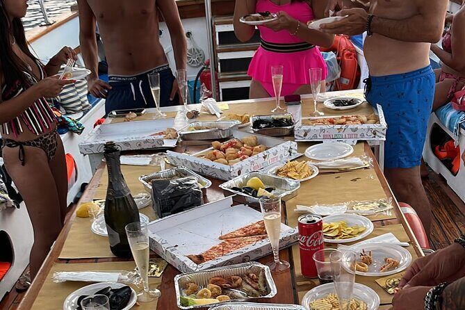 Sunset aperitif on a boat in Scilla - An In-Depth Look at the Experience