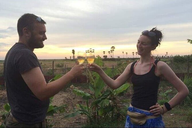 Sunset Bike Tours in Countryside and Picnic - Key Points