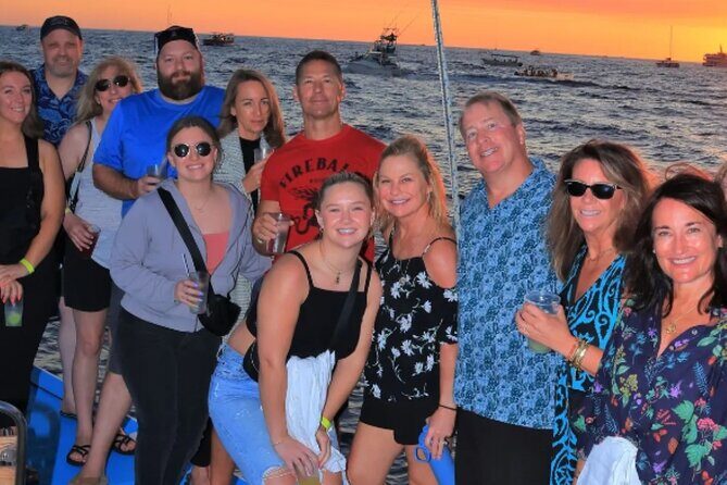 Sunset Boat Tour Includes Open Bar and Dinner - Key Points