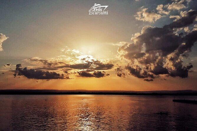 Sunset boat tour with aperitif and swimming break - An In-Depth Look at the Syracuse Sunset Boat Tour