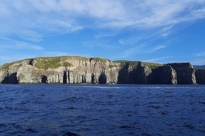 Sunset boat trip in Ponta do Cintrão - An In-Depth Look at the Sunset Boat Trip