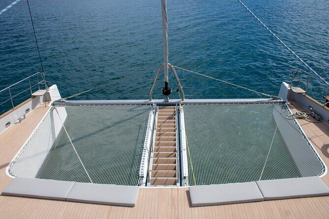 Sunset Cancun Mayëy : Premium Catamaran Dinner with Outdoor Bar - Key Points