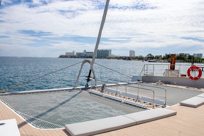 Sunset Cancun Mayëy : Premium Catamaran Dinner with Outdoor Bar - Who Is This Tour Best For?