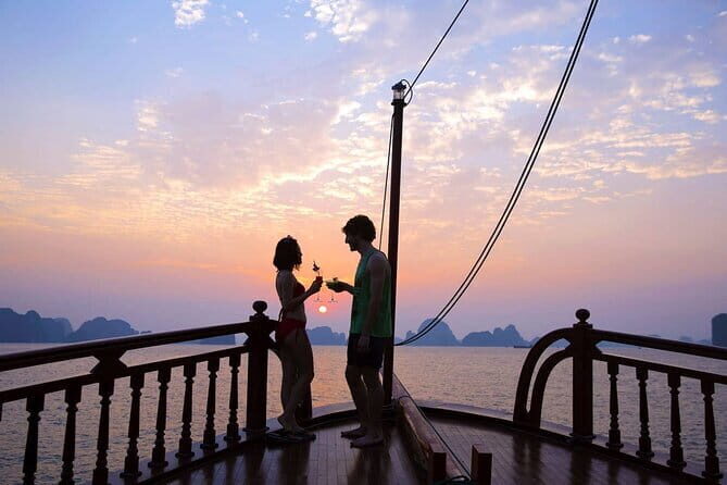 Sunset cocktail and dinner on the Emperor cruise on Nha Trang Bay - The Experience: What You Can Expect on the Cruise