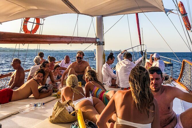 Sunset Cruise in Rhodes with unlimited drinks & snacks - Sunset Cruise in Rhodes with unlimited drinks & snacks: An authentic, relaxed way to enjoy the islands beauty