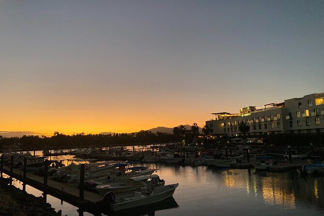 Sunset Cruise San José del Cabo, Appetizers, open bar, snack - FAQs