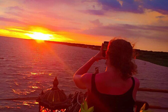 Sunset Dinner and drinks with a Floating Village cruise - Final Thoughts: Is It Worth It?