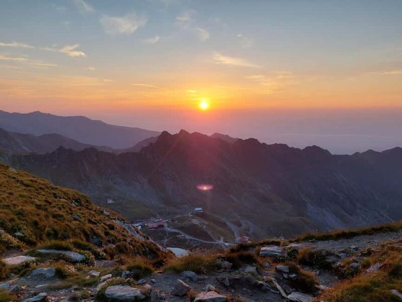 Sunset Hike on Transfgran: Buteanu & Capra glaciary lake - Key Points
