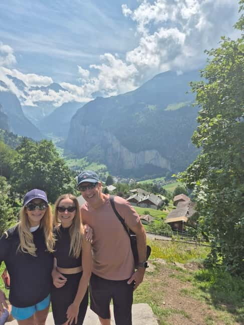 Sunset Hike with Cheese Fondue in Wengen - FAQs