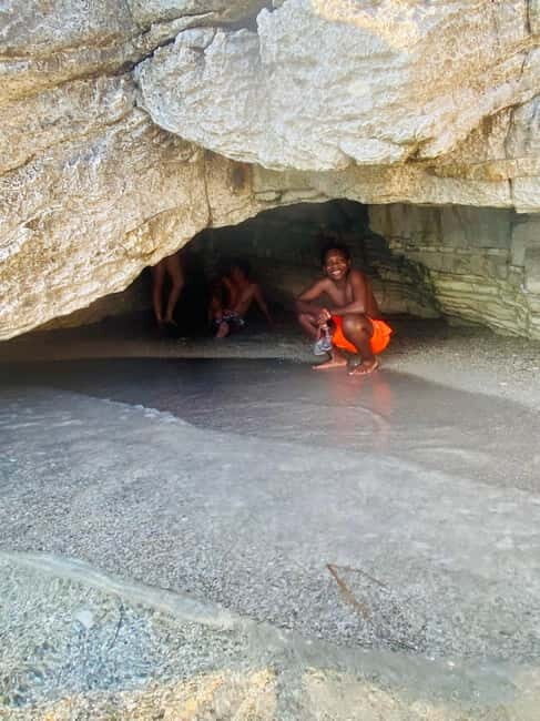 Sunset kayak/Sup tour - Lukova tiny caves and Secret beaches - Why This Tour Is Worth Considering