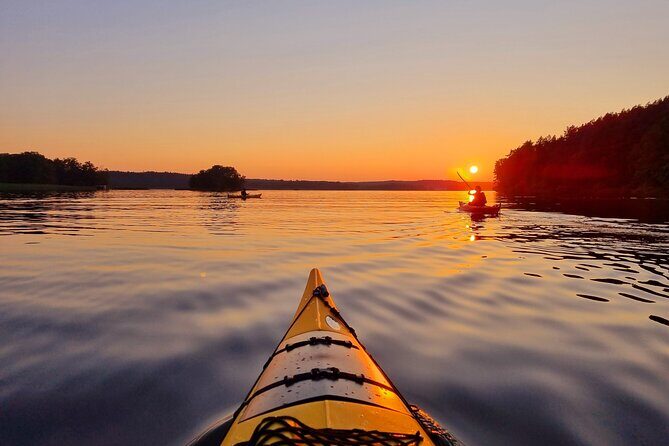 Sunset kayak tour with fika on Stockholms lakeside - FAQ