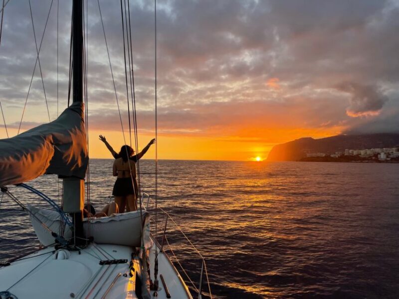 Sunset on a sailing boat - An In-Depth Look at the Madeira Sunset Sailing Experience