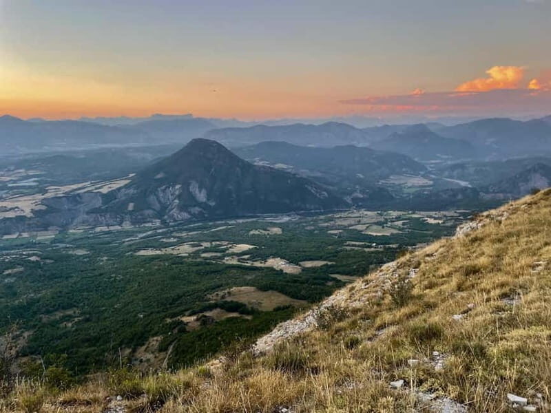 Sunset on Gâche mountain - Panoramic view of the Alps - Key Points