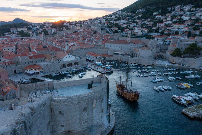 Sunset Panorama Cruise with a Guide on a Wooden Galleon - FAQs