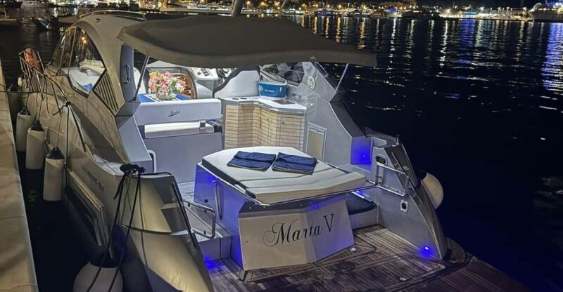 Sunset panoramic cruise with drinks and nighttime dip - Key Points