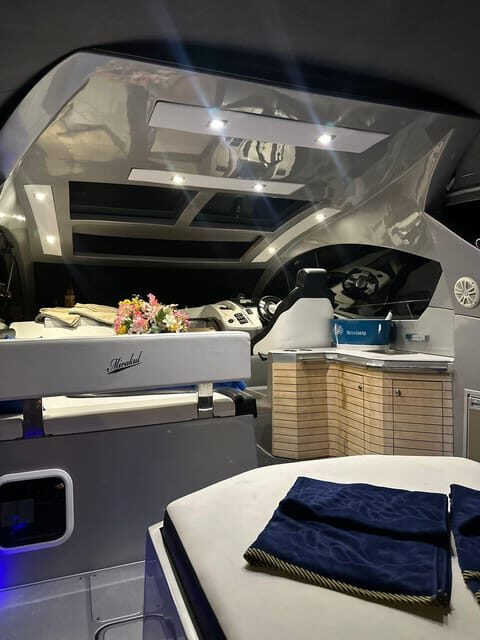 Sunset panoramic cruise with drinks and nighttime dip - FAQs