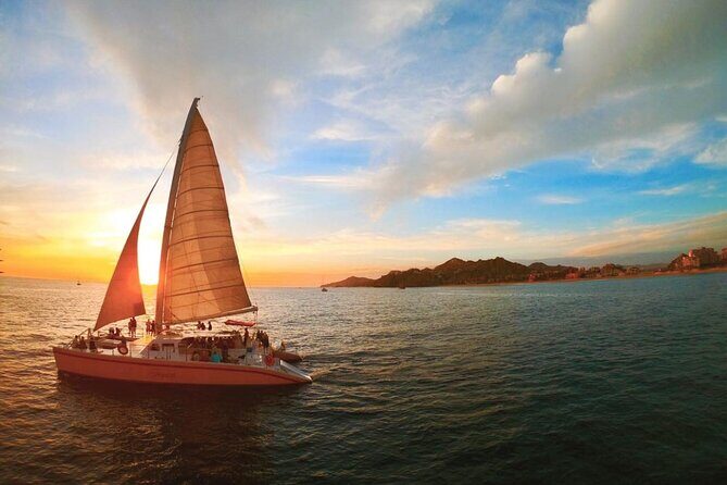 Sunset Party Cruise at Los Cabos - Key Points