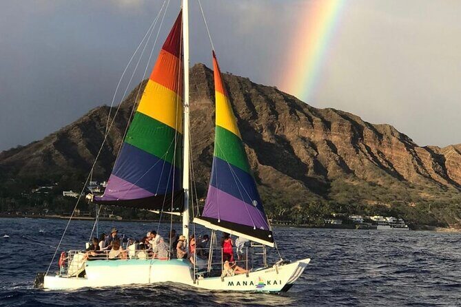 Sunset sail Aboard Manakai Catamaran - An In-Depth Look at the Experience