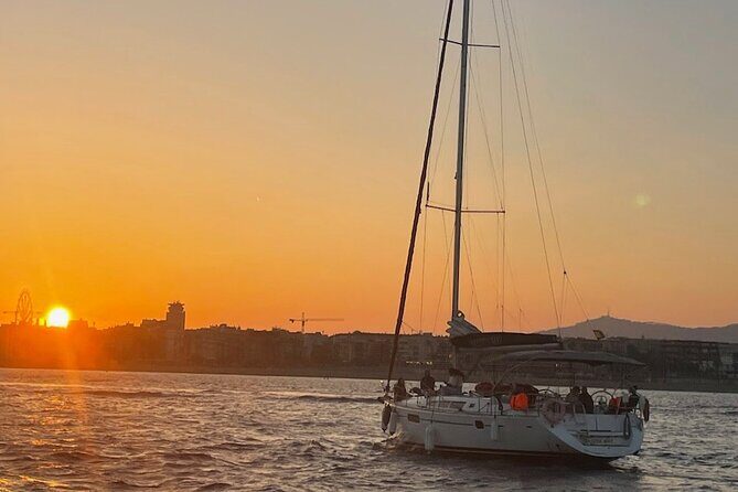 Sunset Sailboat Tour along the Coast with Open Bar - An Authentic Look at the Sunset Sailboat Experience
