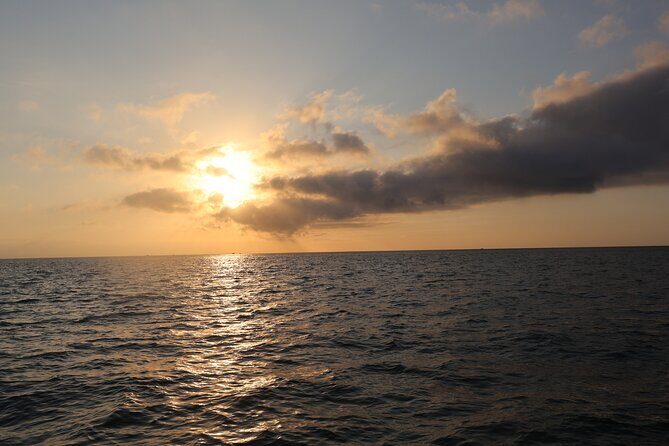 Sunset Sailing for Couples and Small Groups - Key Points