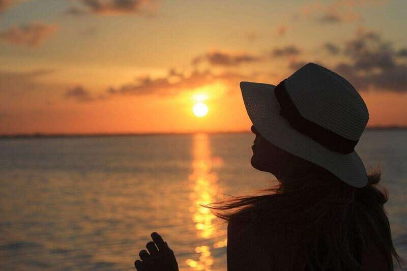 Sunset Sailing to Isla Mujeres with Cancún Transfer - A Detailed Look at the Sunset Sailing to Isla Mujeres