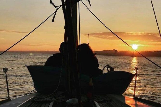 Sunset Sailing Tour On The Tagus River - A Deep Dive into the Experience