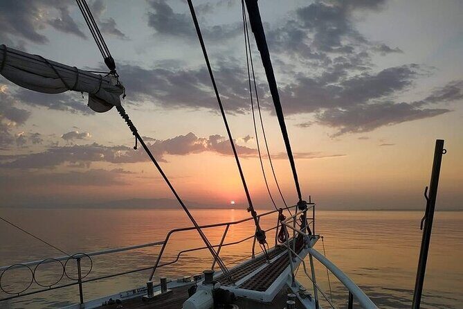 Sunset South Coast Sail Cruise with lunch,drinks, optional transfer - Real-World Challenges & Considerations