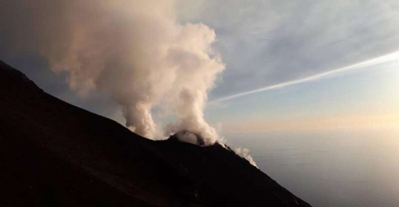 Sunset Trekking on vulcano Stromboli - Practical Considerations and Tips