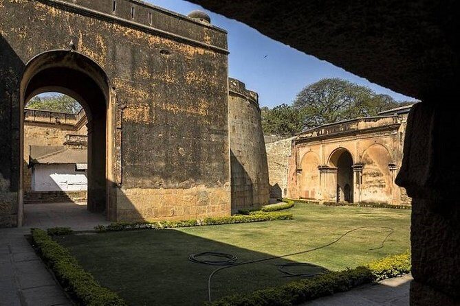 Sunshine Bangalore day tour, Lal Bagh & Tipu Sultan Fort - An In-Depth Look at the Experience