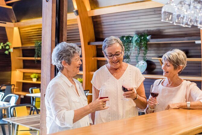 Sunshine Coast & Noosa Private Wine Tour Inc. Lunch & Tastings - An Ideal Day for Food and Wine Lovers