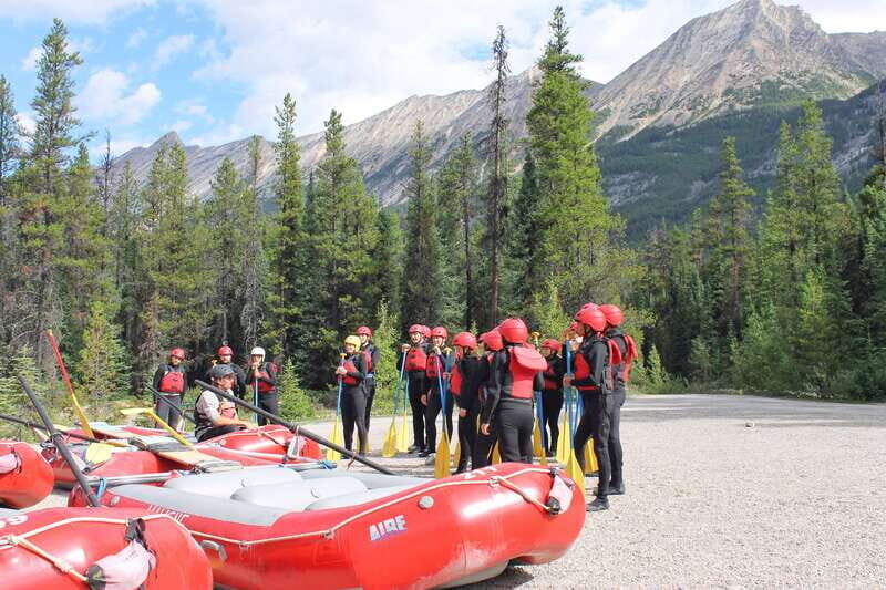 Sunwapta Challenge Whitewater Rafting in Jasper - Navigating the Rapids and Scenic Highlights
