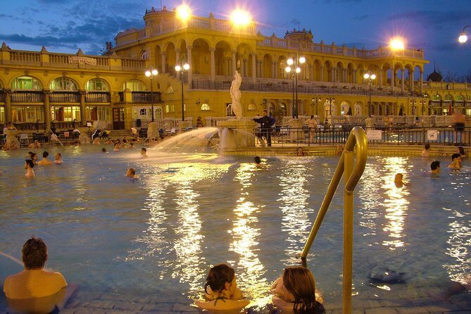 Super Saver:Széchenyi Spa Ticket with Cruise and Optional Dinner - Who Will Appreciate This Tour?