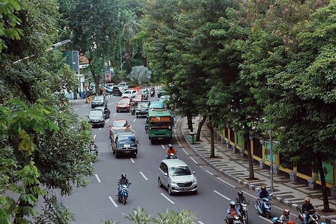 Surabaya Private Customized Full-Day Tour with English Speaking Driver - Why Choose This Tour?