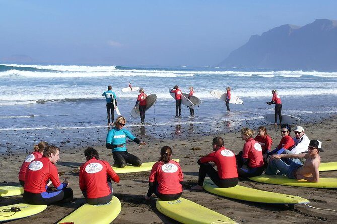 Surf class in Famara 9:15-12:00 or 11:45-14:30 (2h class) - Why Famara’s Location Enhances Your Surf Lesson