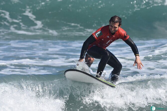 Surf lessons in Famara 9:15-14:30h (4 hours of class) - Key Points
