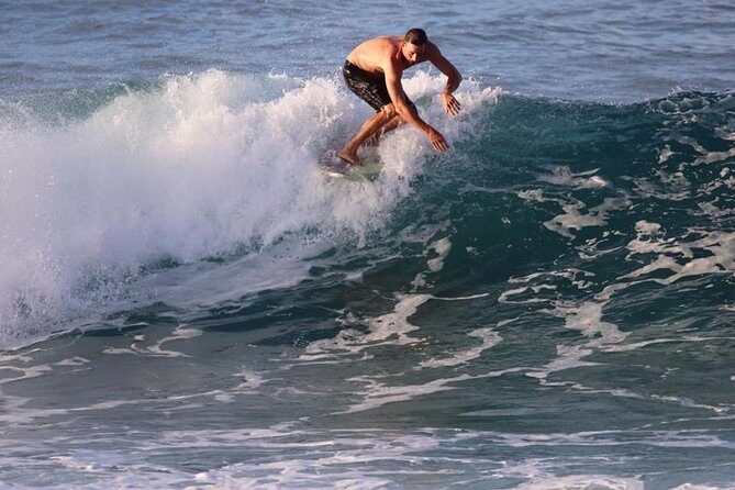 Surf Lessons in Hawaii Paddle Assisted - The Experience in Detail